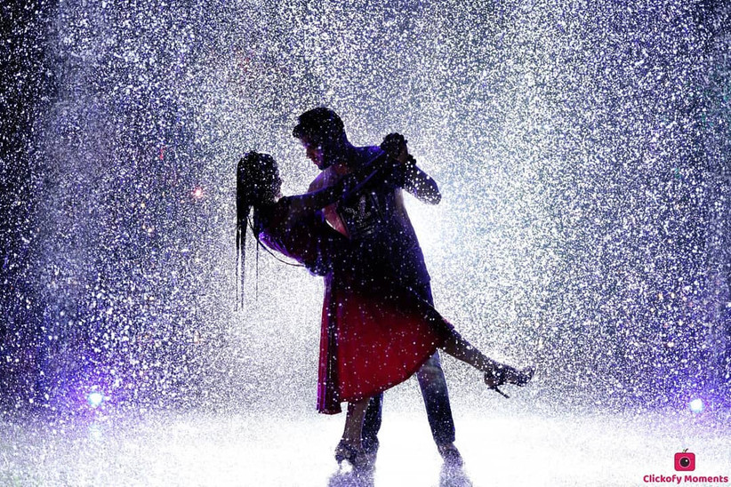 Best Romantic Couple Photo Ideas - Updated (2023) 19 Couple Poses 32 1 - WeddingPullav