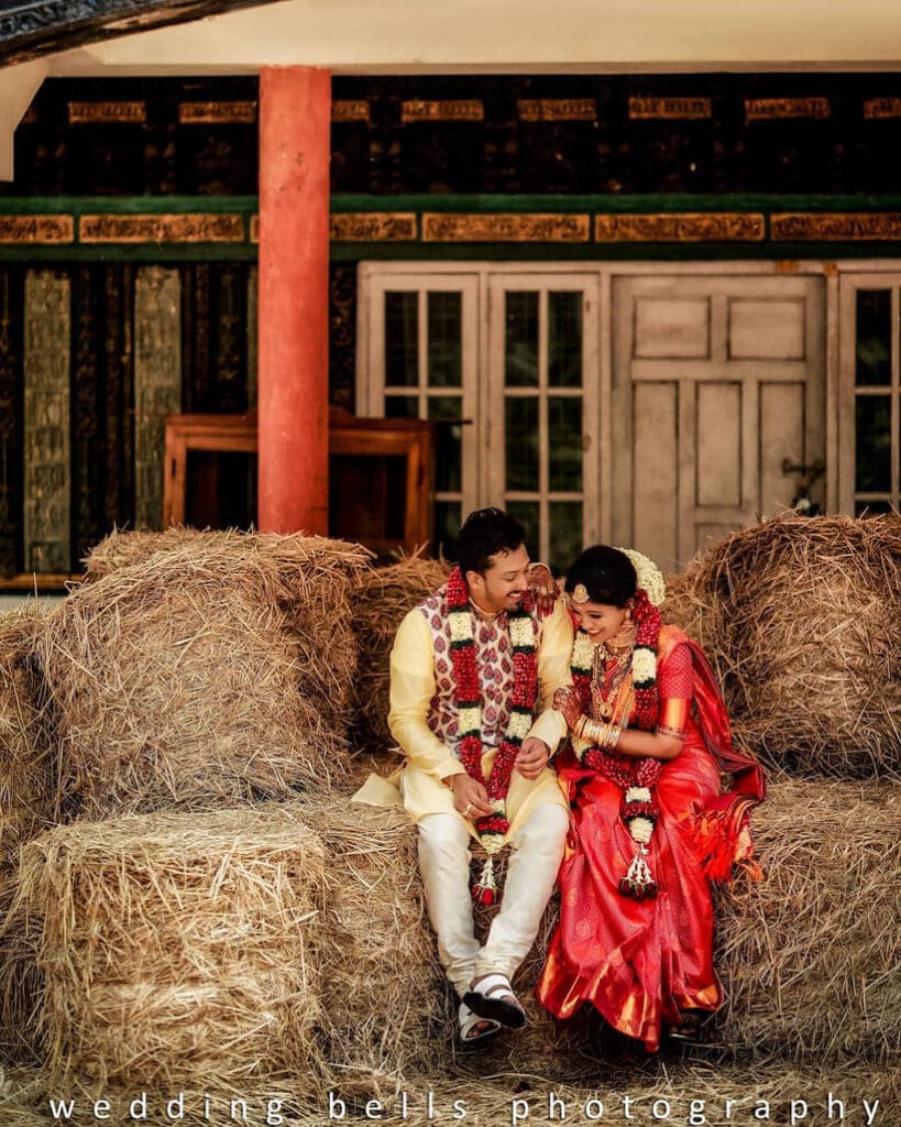 Best Romantic Couple Photo Ideas - Updated (2023) 41 Couple Poses 59 - WeddingPullav