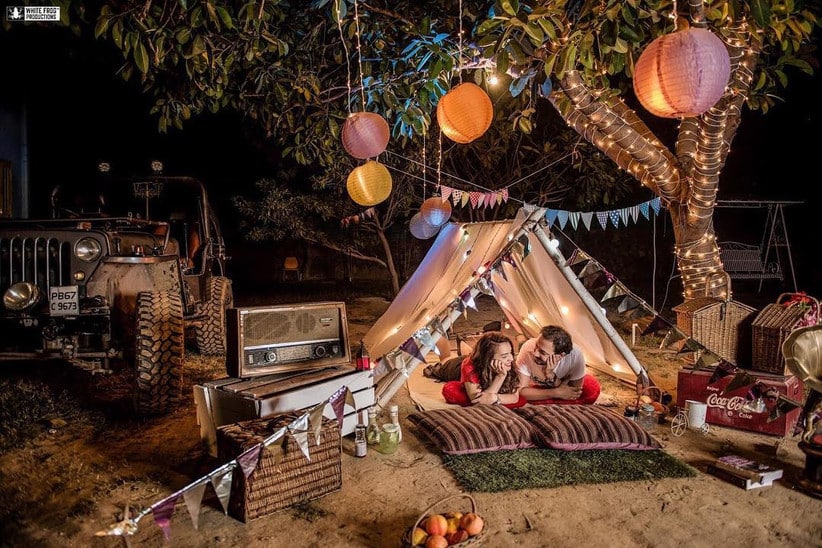 Best Romantic Couple Photo Ideas - Updated (2023) 47 Couple Poses 65 - WeddingPullav