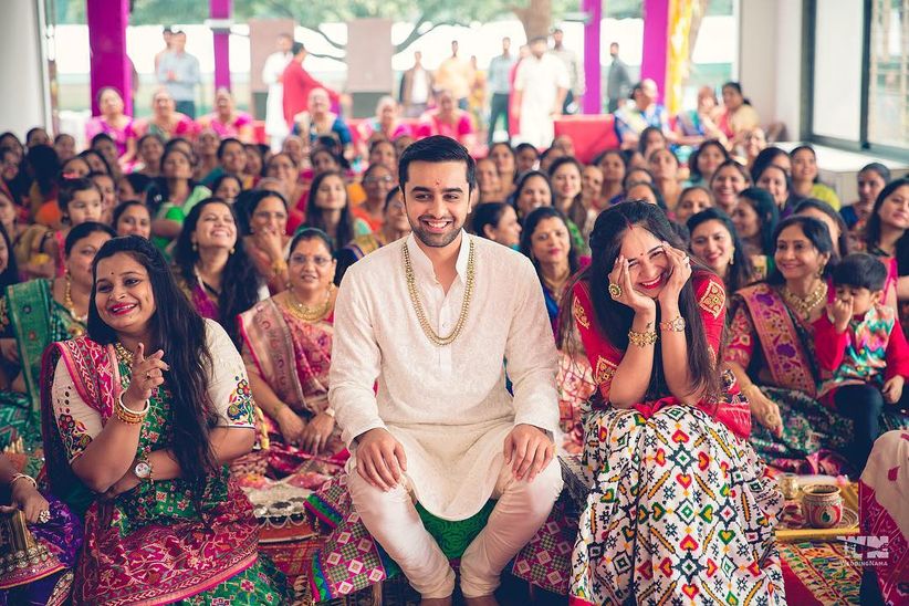 Best Romantic Couple Photo Ideas - Updated (2023) 54 Couple Poses 79 - WeddingPullav